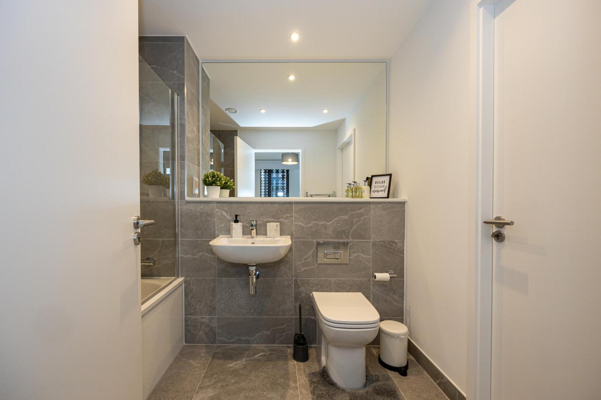 Apartmán Royal Ebony By Asquare Lettings Manchester Exteriér fotografie